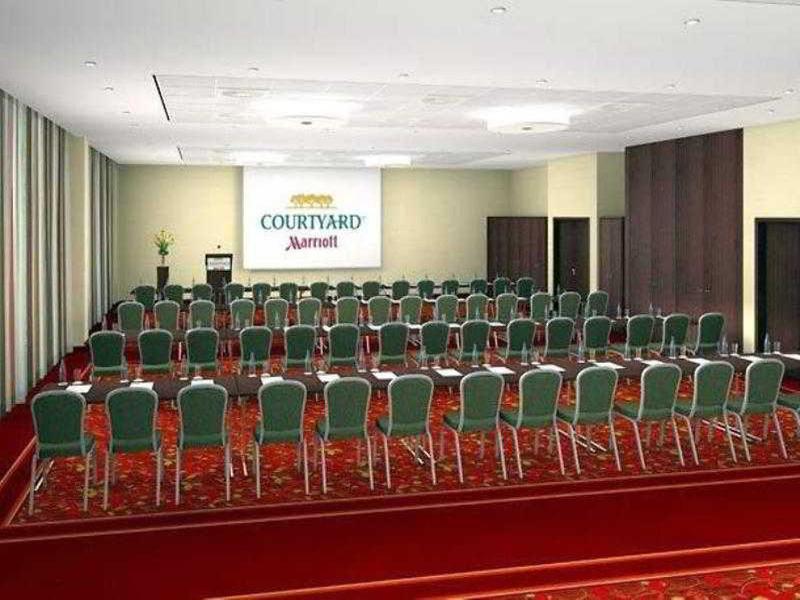 Hotel Courtyard By Marriott East 4*
