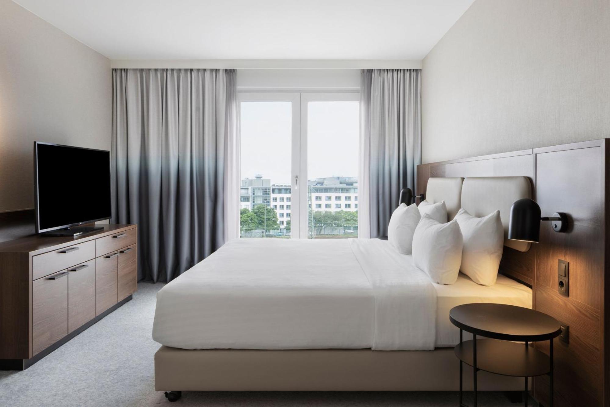 Courtyard By Marriott East Hotel Monaco di Baviera